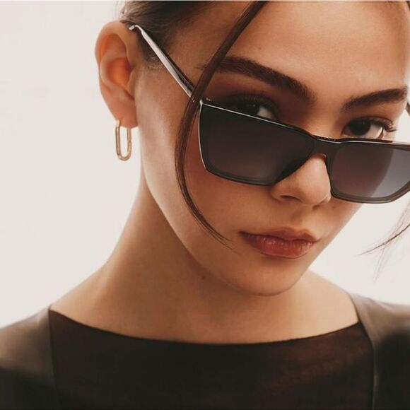 Quay Australia Bad Habit Narrow Cat-Eye Oversized Sunglasses- Oxblood - Picture 2 of 13